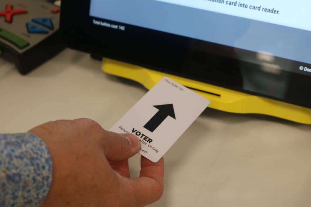 Georgia Election Officials Await Guidance on Ballot QR Code Ban After Legislature Fails to Act