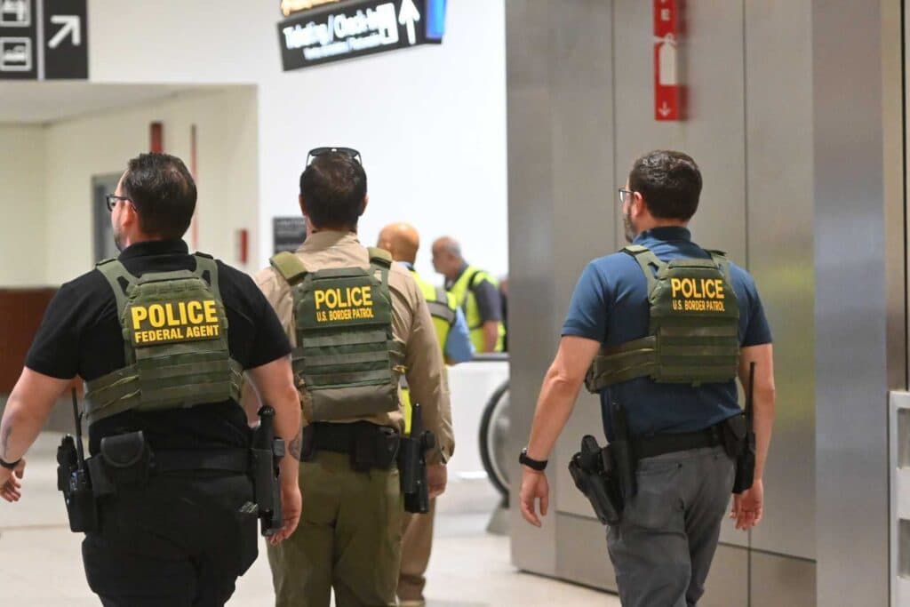 Senate GOP Approves Budget Resolution for Immigration Enforcement Funding