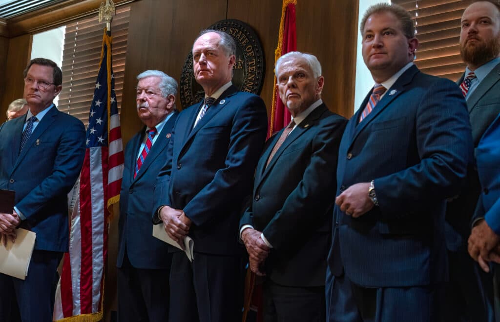 Tennessee Lawmakers Pass Sweeping Immigration Enforcement Bills