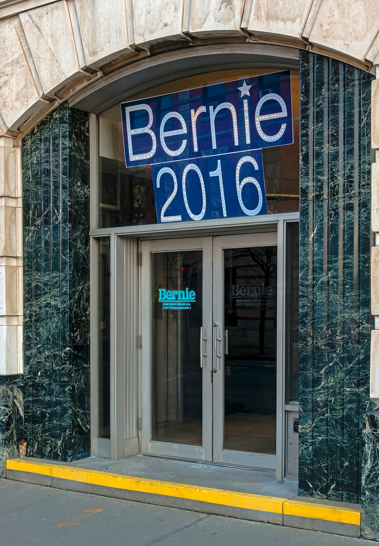 Bernie Sanders rallies Detroit crowd for El-Sayed, McKinney campaigns - Wikimedia Commons