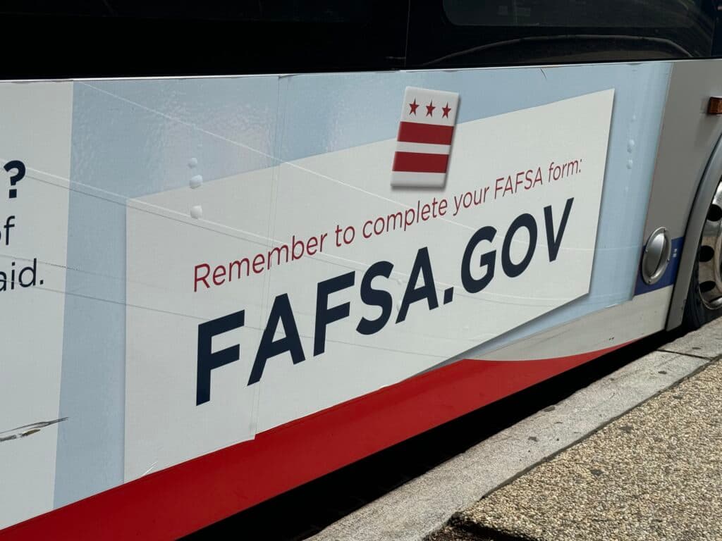 Ohio Maintains Draft Registration Requirement for State Student Aid Despite Federal Changes