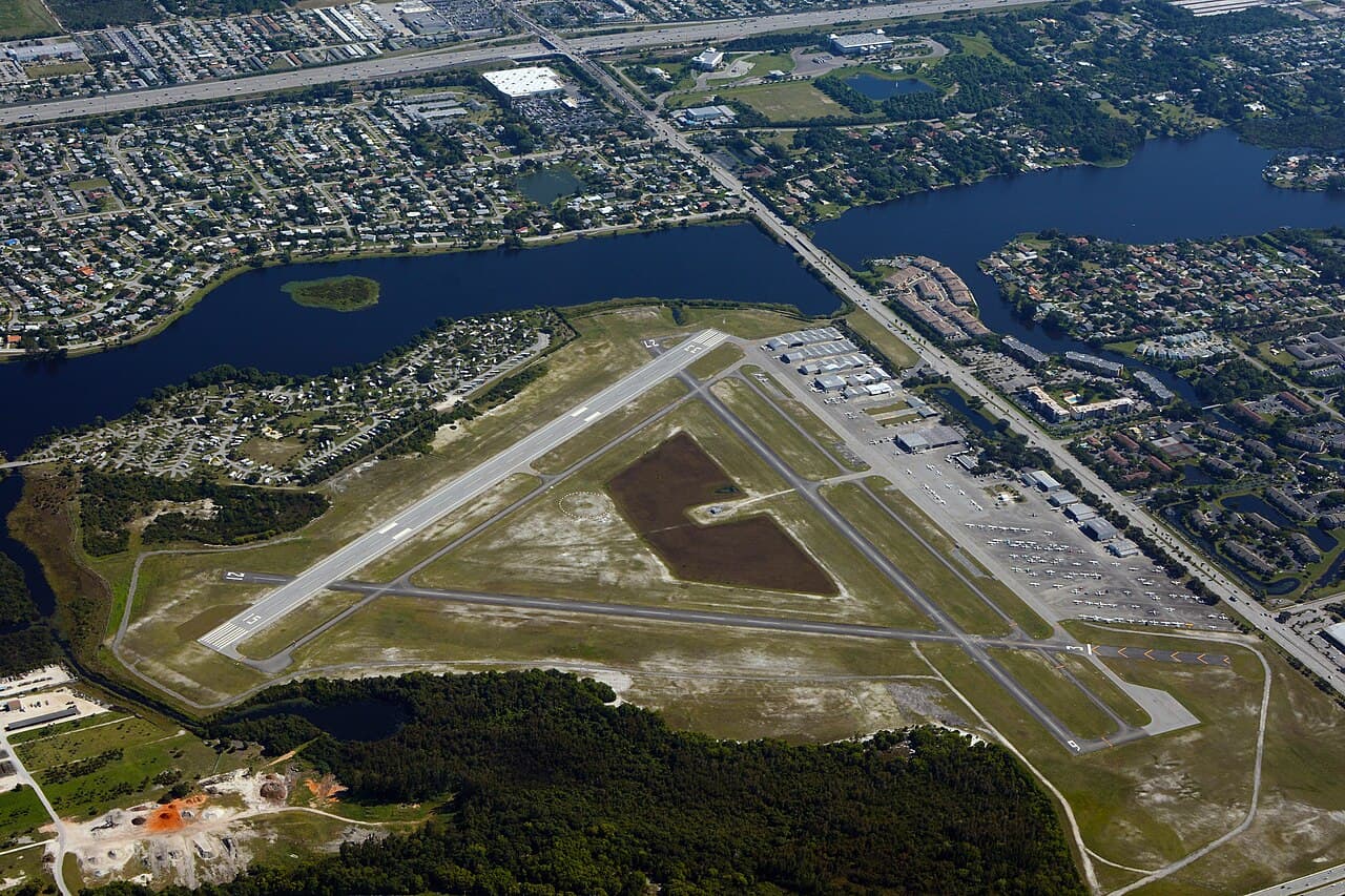 Palm Beach County Approves Trump Airport Naming Agreement - Wikimedia Commons