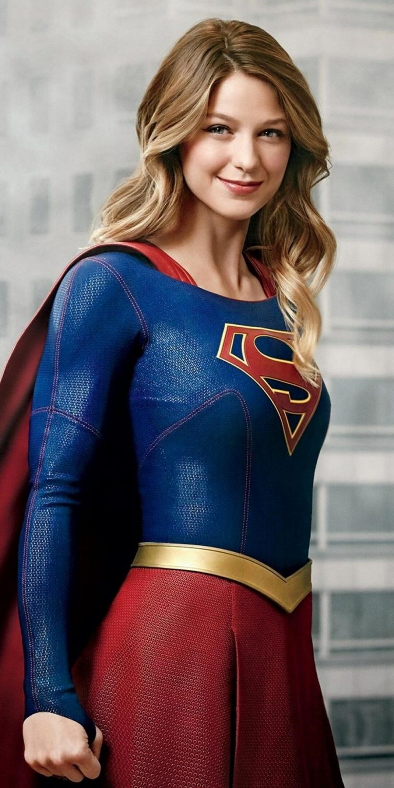 6. Supergirl Suits Her.