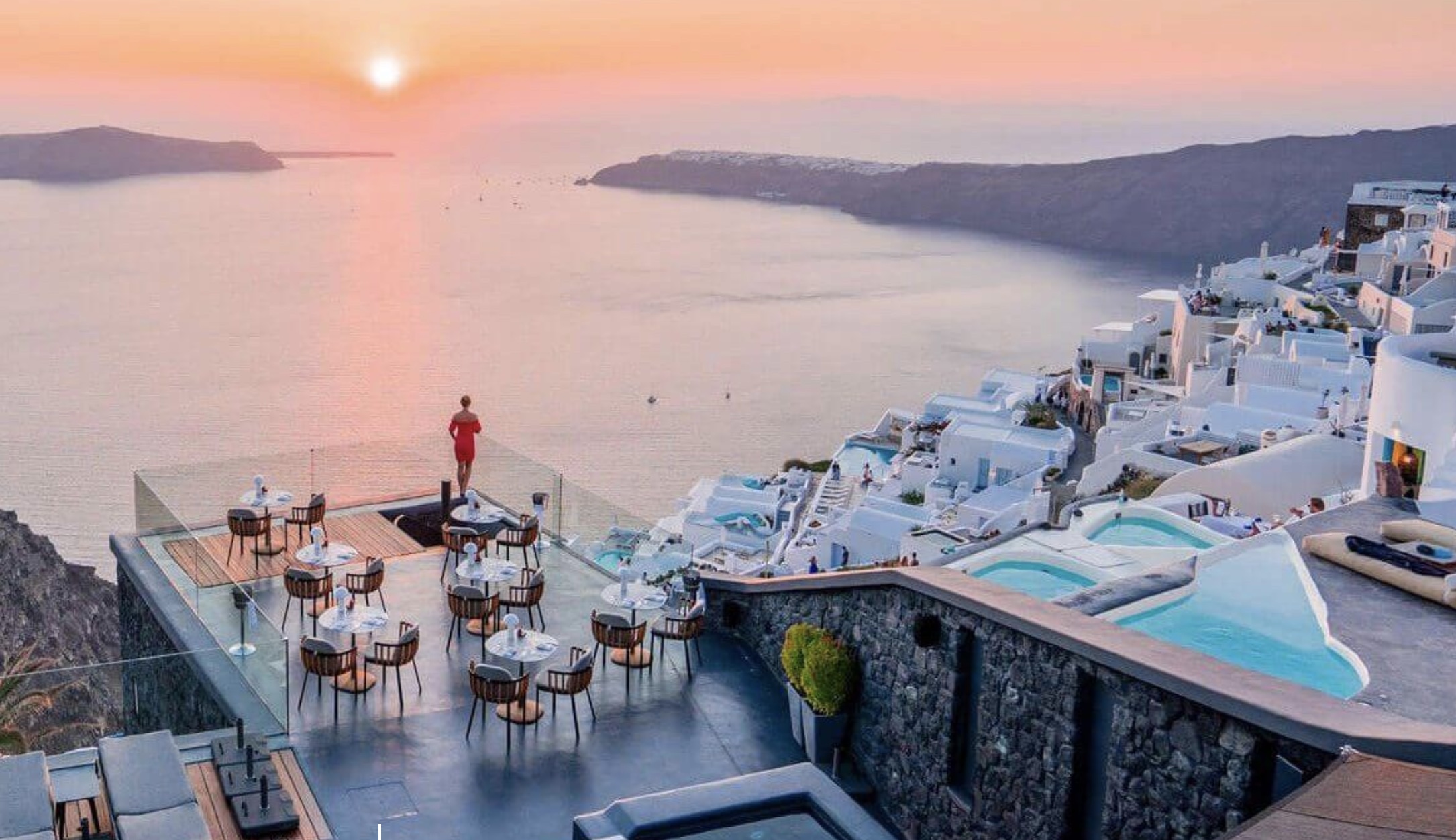 christmas-and-new-year-s-eve-in-santorini-jumping-right-out-of-a