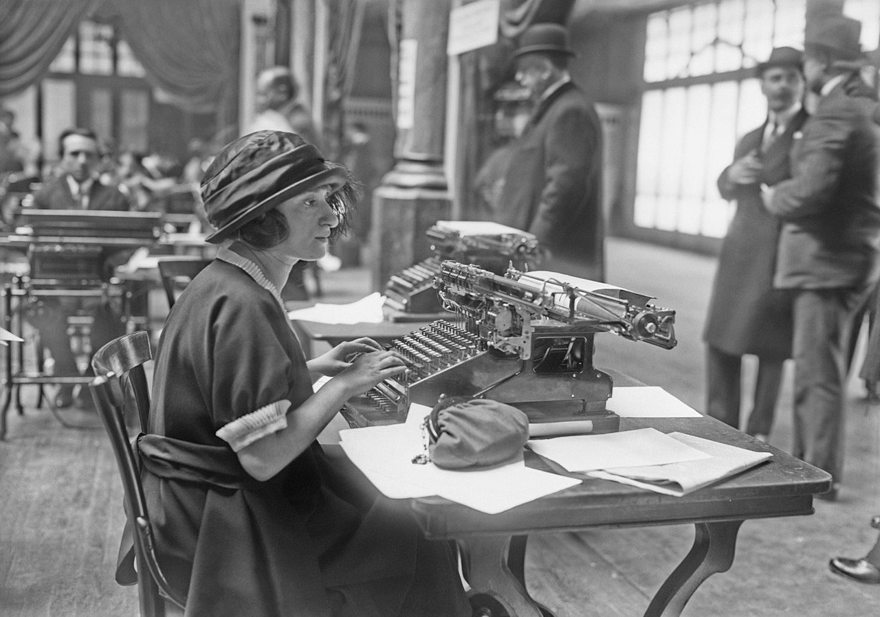 Father Shoots Son During Domestic Dispute in Henderson, Police Report - Wikimedia Commons