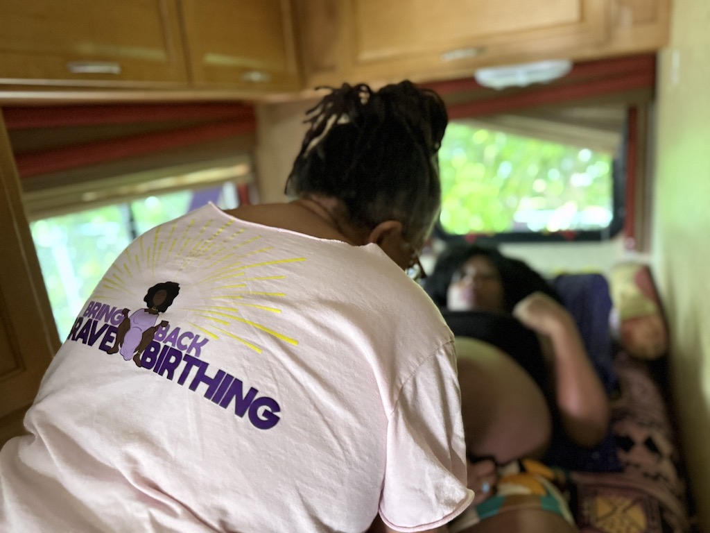 Mobile Midwifery Clinics Bring Prenatal Care to Columbus Neighborhoods