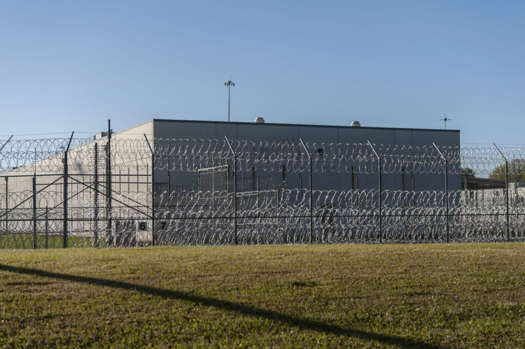 Nicaraguan Man Dies by Suicide at Mississippi ICE Detention Center
