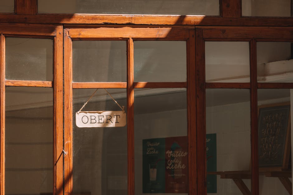 Miles permanecen sin electricidad en el noreste de Ohio tras brote de tornados