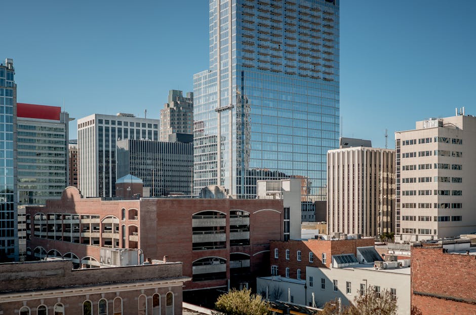 Dos oficiales de policía de Raleigh enfrentan cargos tras colisión de tráfico